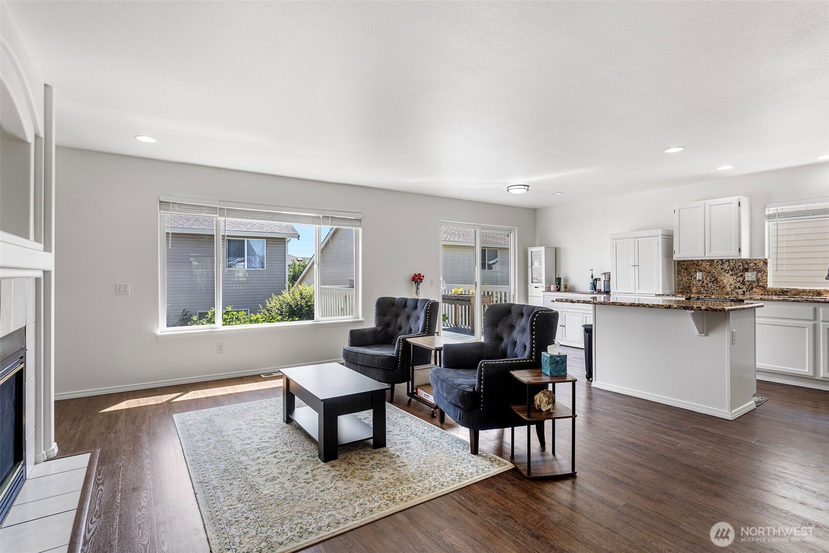 17625 12th Place Property Photo 3