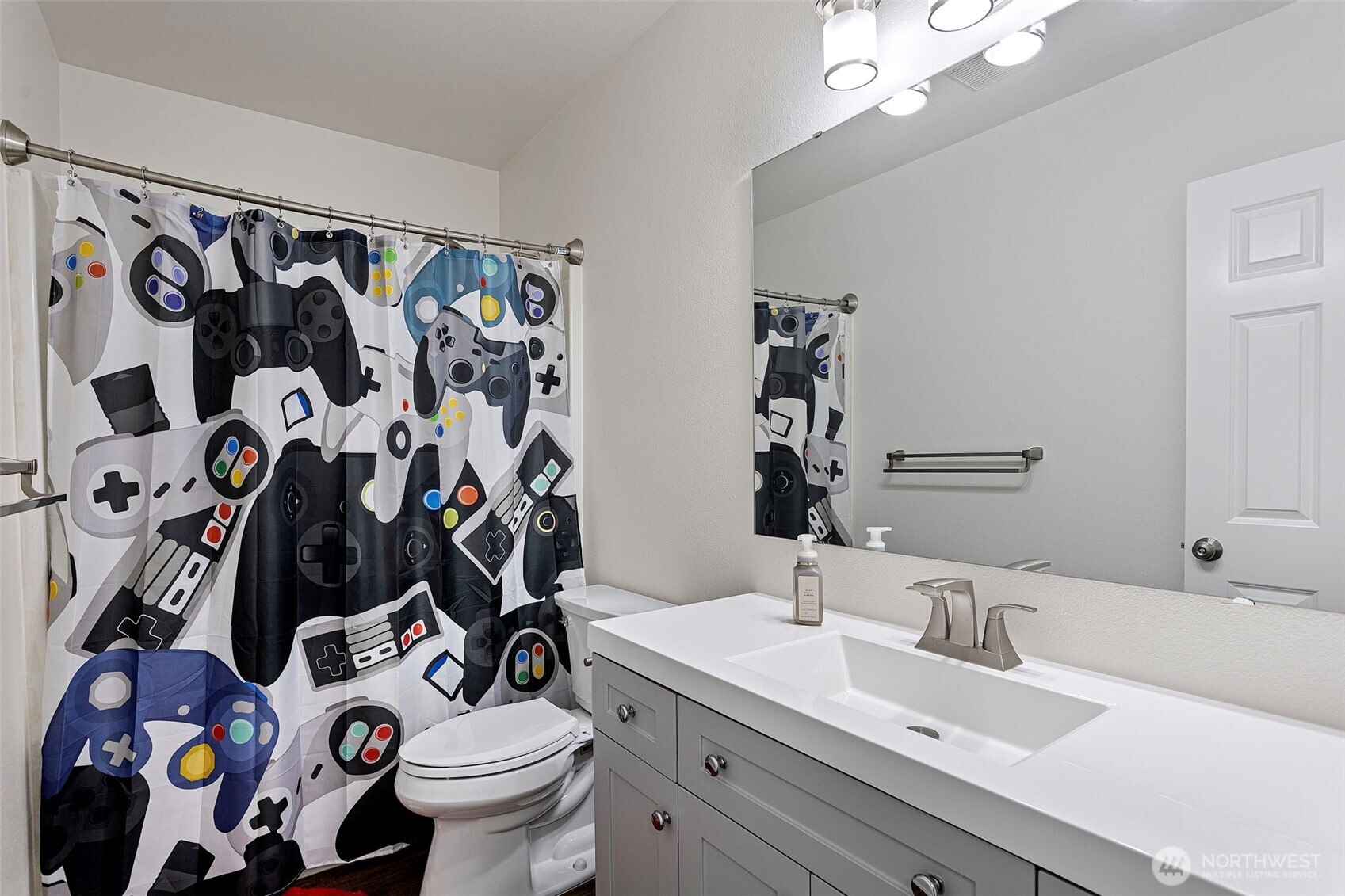 17625 12th Place Property Photo 16
