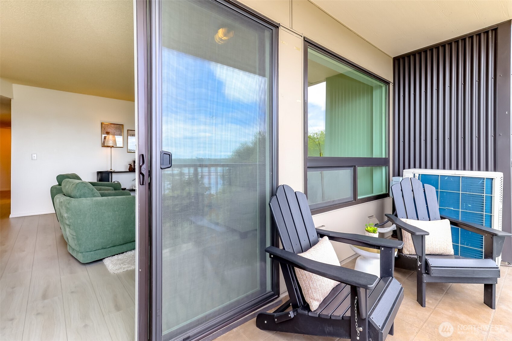 525 Broadway 302 Property Photo 8