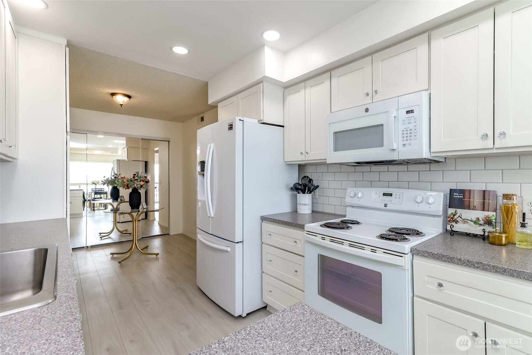 525 Broadway 302 Property Photo 15