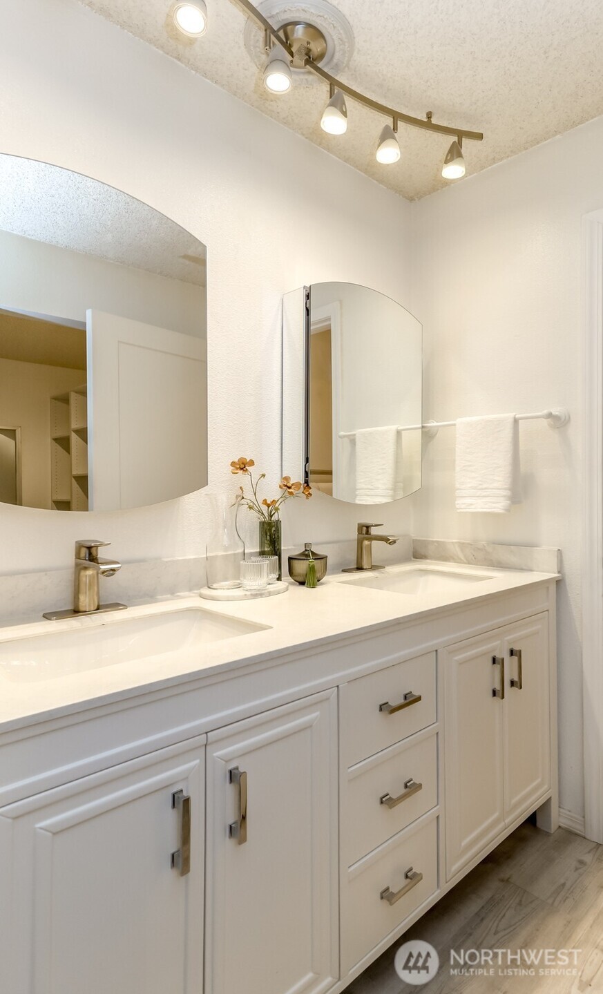 525 Broadway 302 Property Photo 21