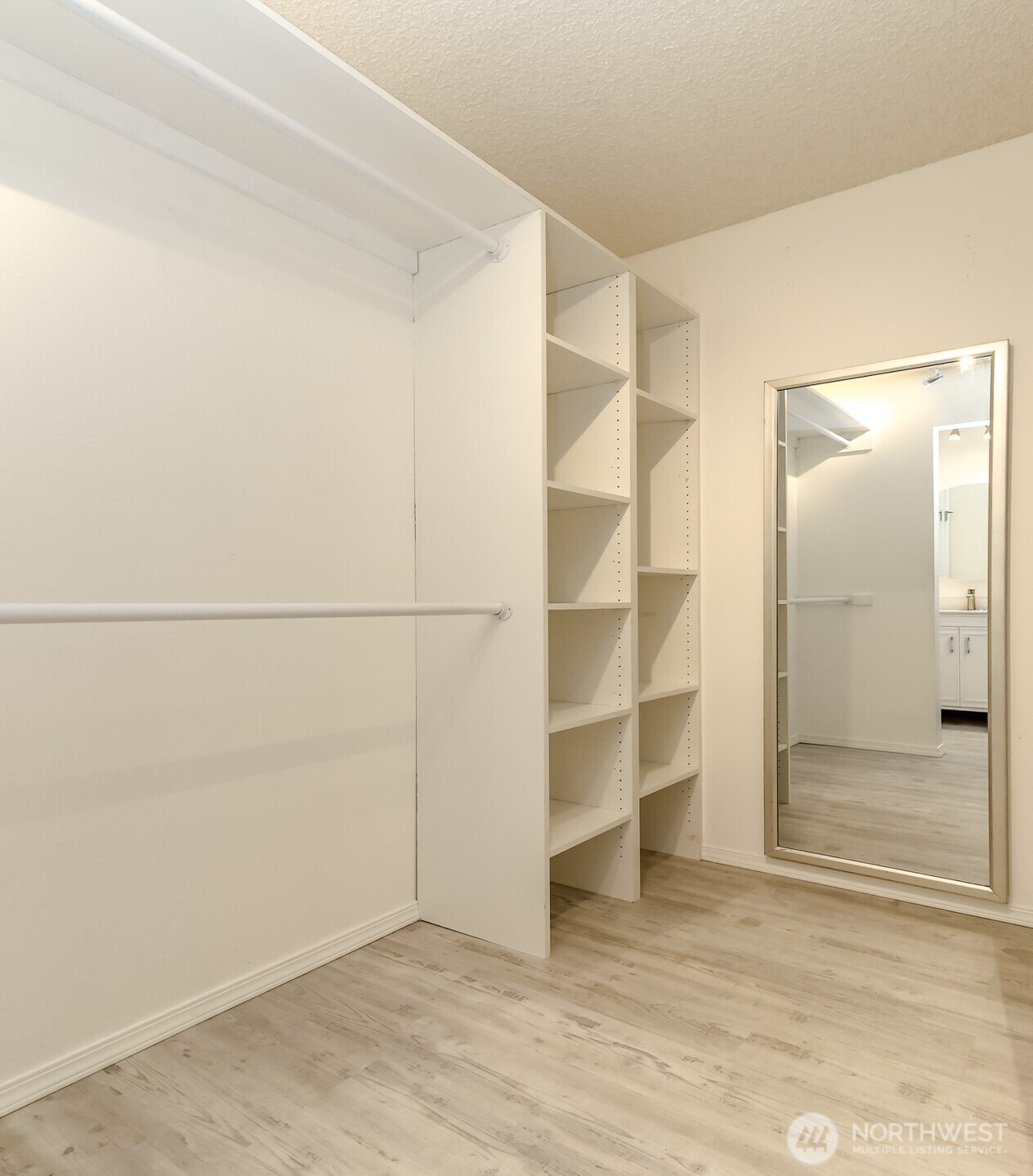 525 Broadway 302 Property Photo 23