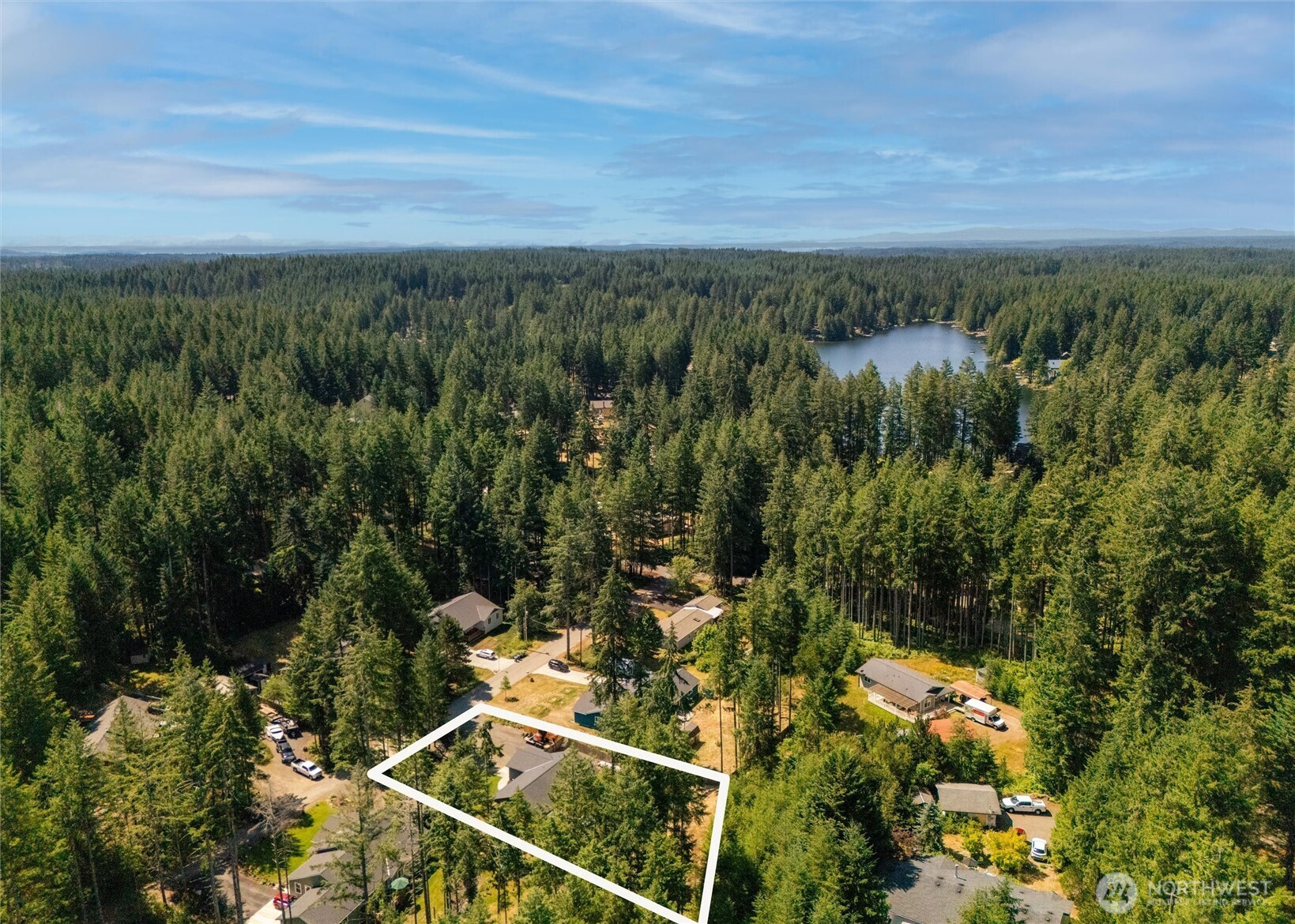 12847 Bear Lake Drive Property Photo 33