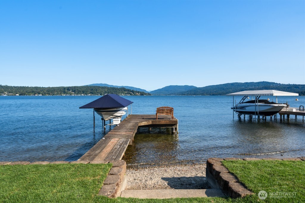 454 W Lake Sammamish Parkway Property Photo 3