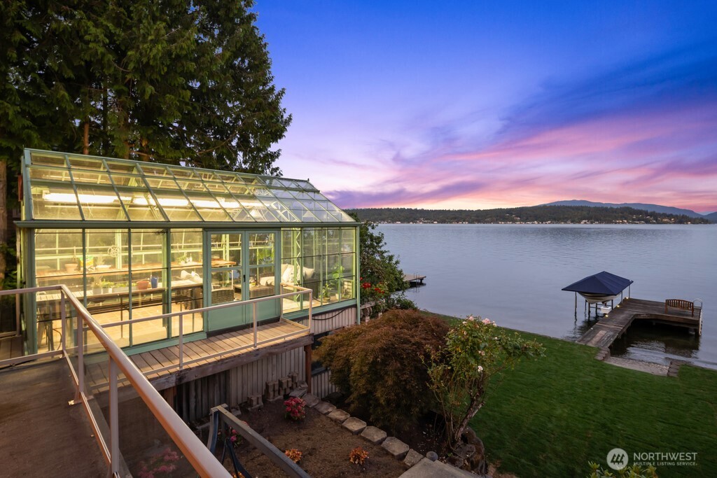 454 W Lake Sammamish Parkway Property Photo 8