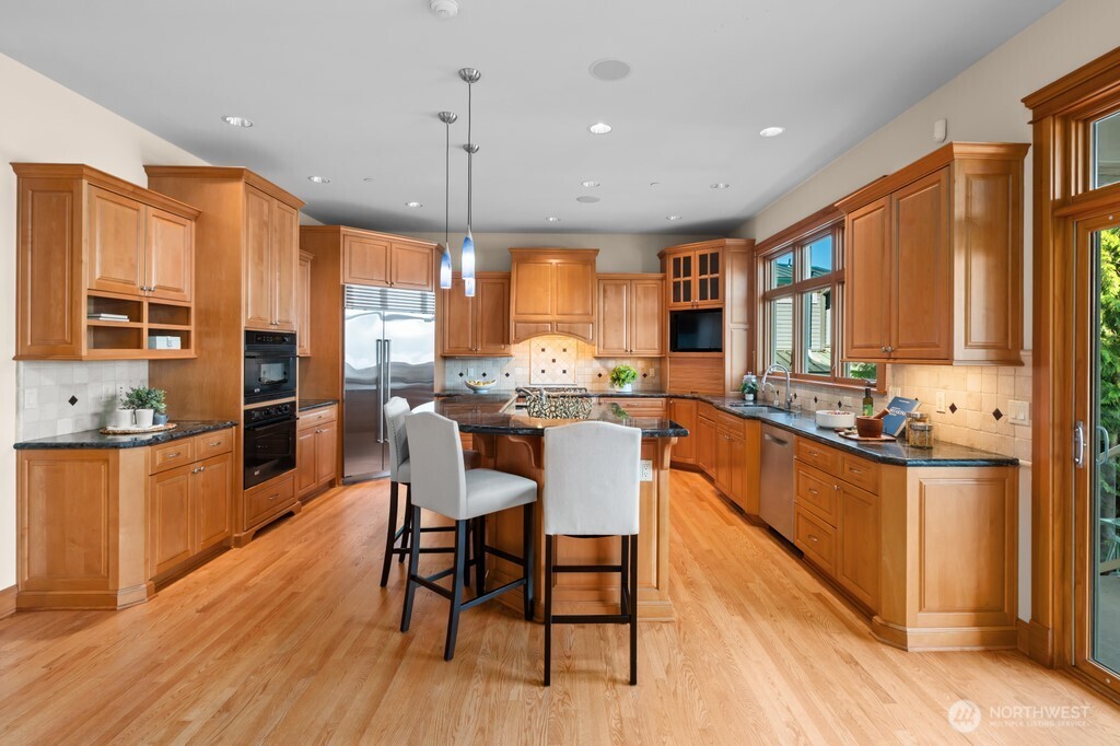 454 W Lake Sammamish Parkway Property Photo 10
