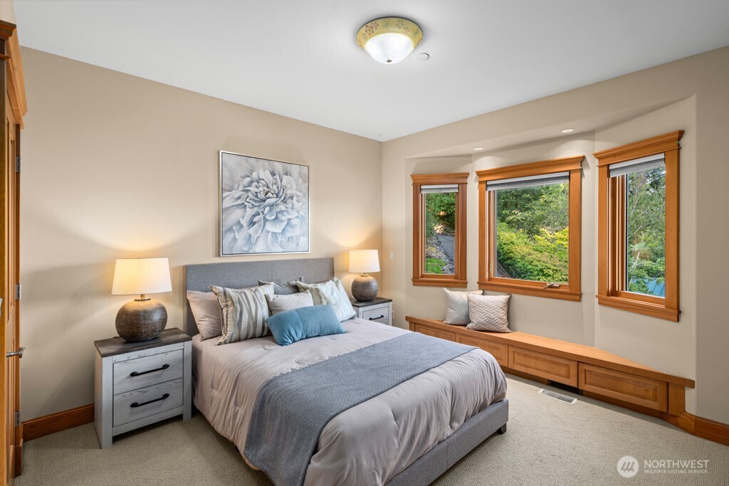 454 W Lake Sammamish Parkway Property Photo 17