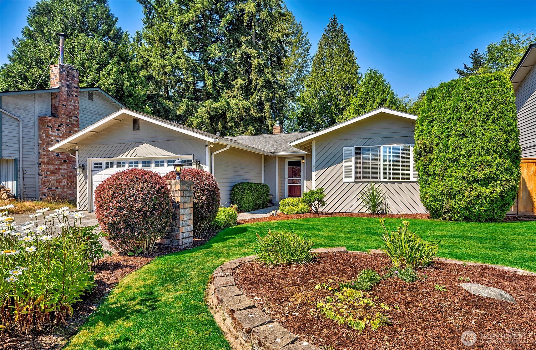 29707 32nd Place Property Photo 2