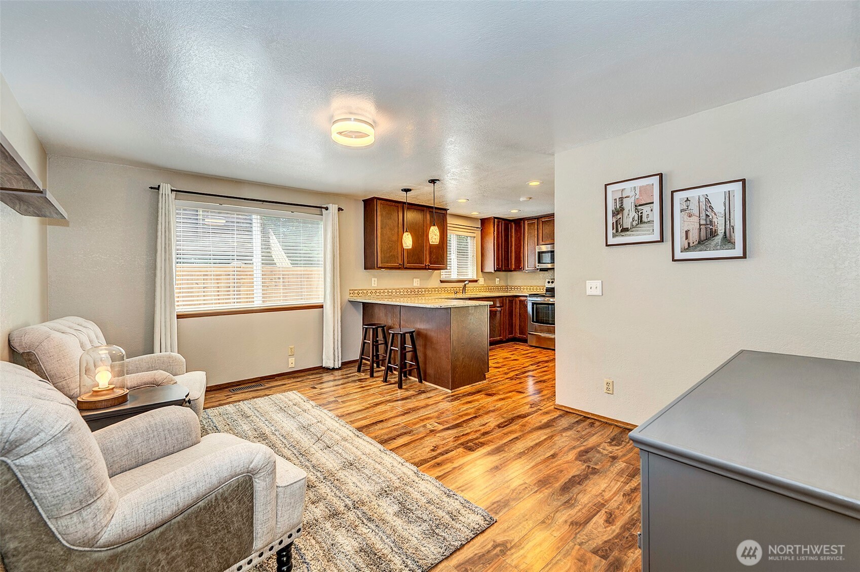 29707 32nd Place Property Photo 4