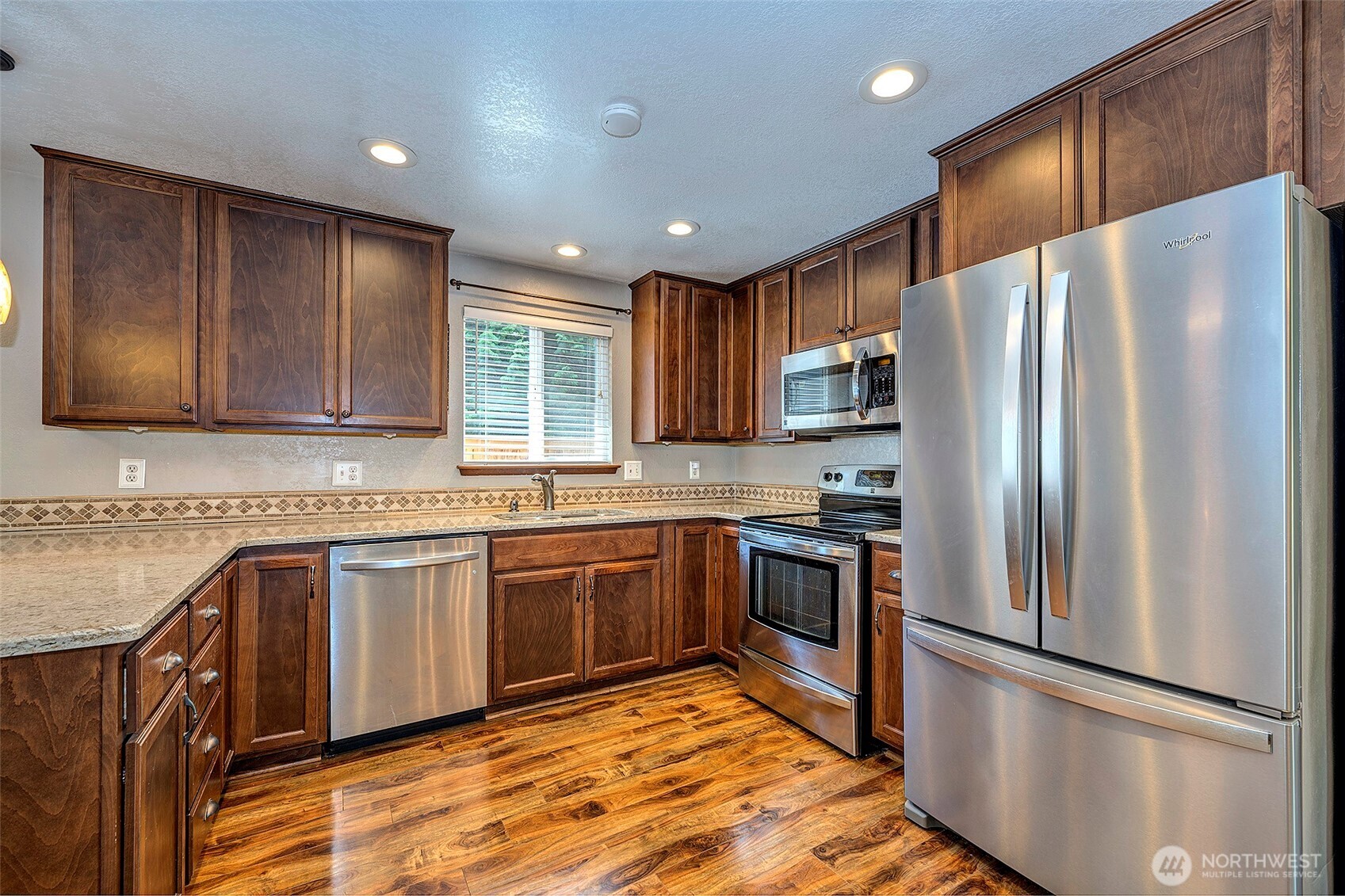 29707 32nd Place Property Photo 9