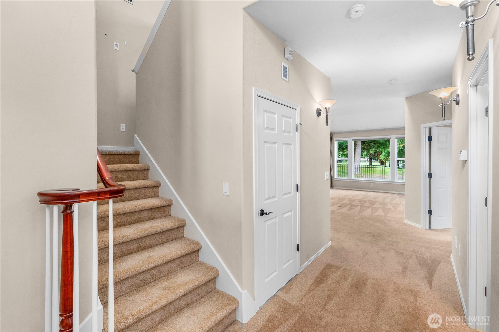 6833 Fairway Lane Property Photo 7