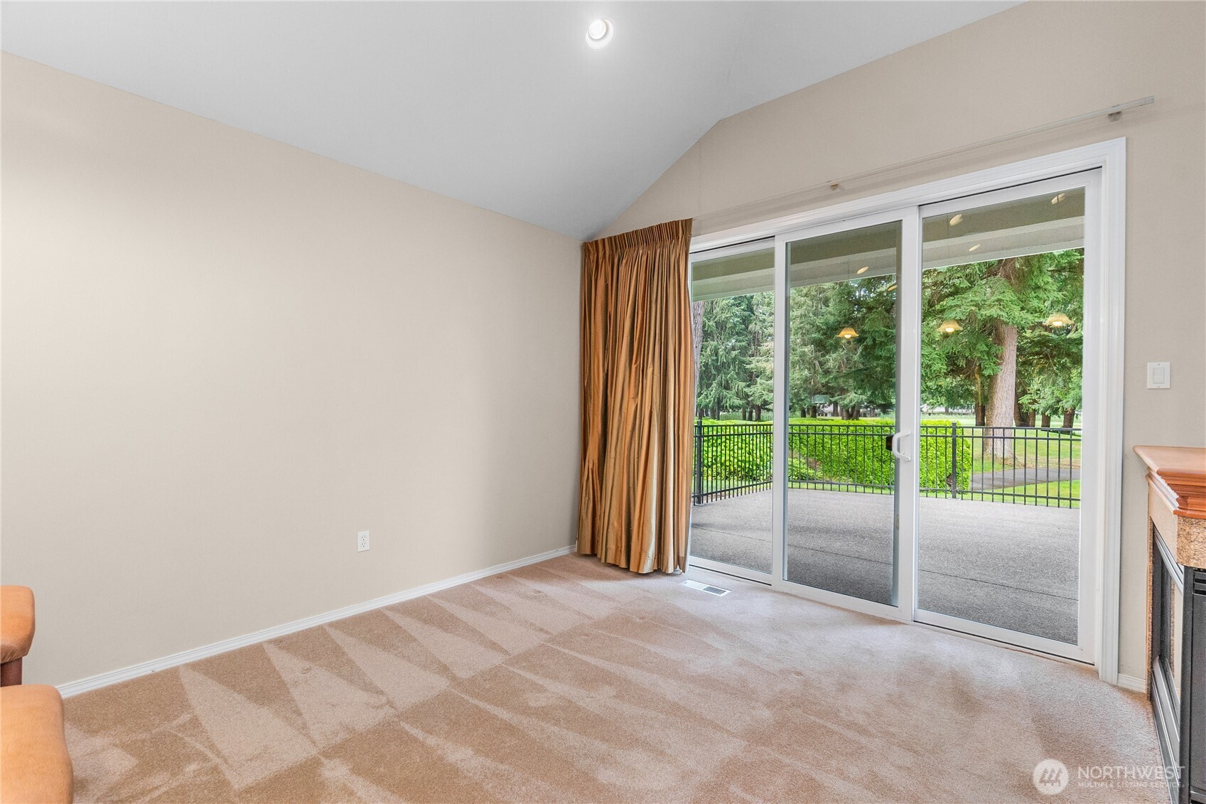 6833 Fairway Lane Property Photo 13