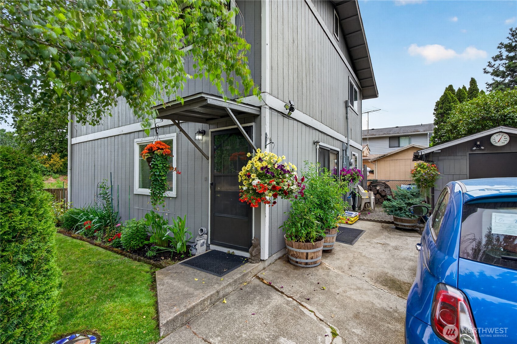 475 S Houser Way S A & B Property Photo 7