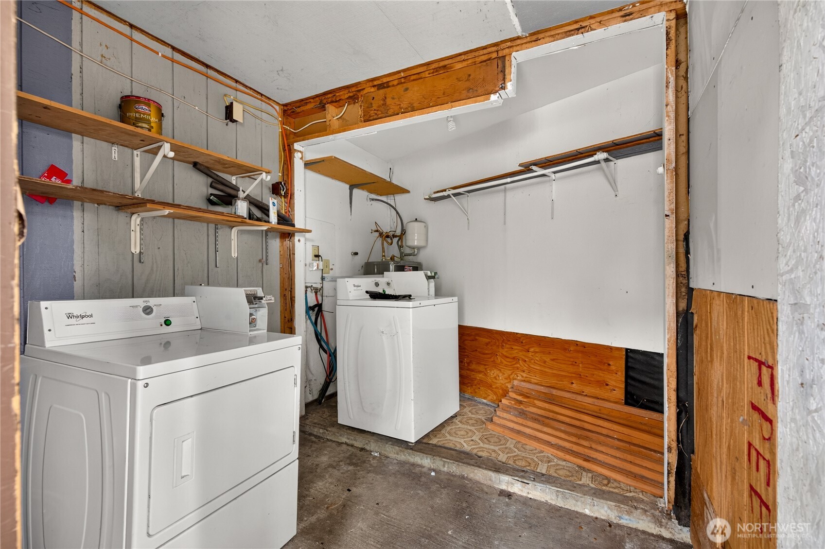 475 S Houser Way S A & B Property Photo 19