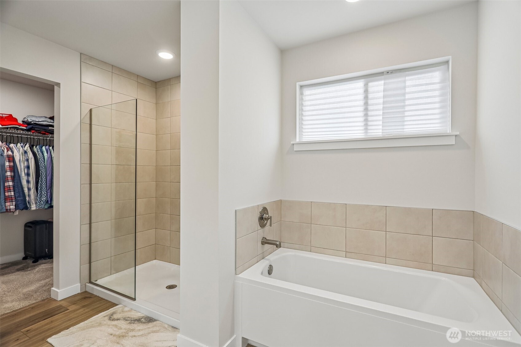 8543 52nd Place Property Photo 24