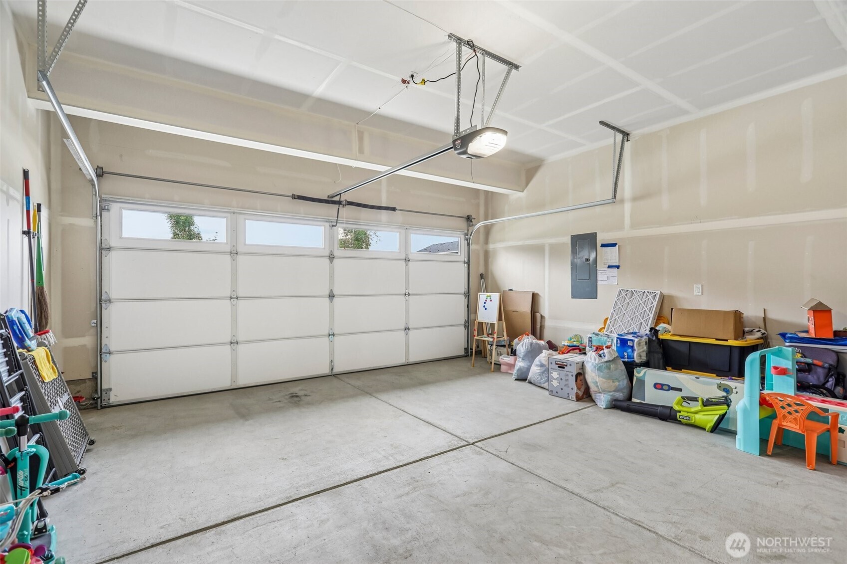 8543 52nd Place Property Photo 26