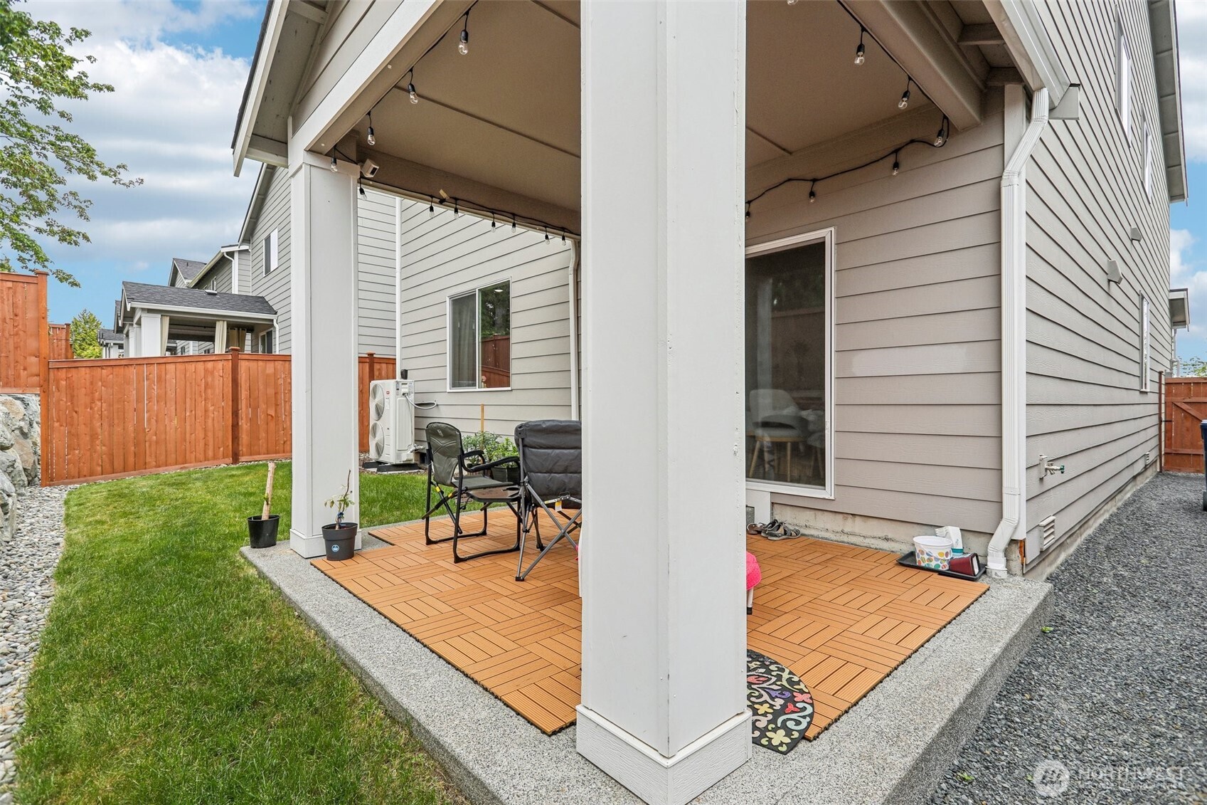 8543 52nd Place Property Photo 28