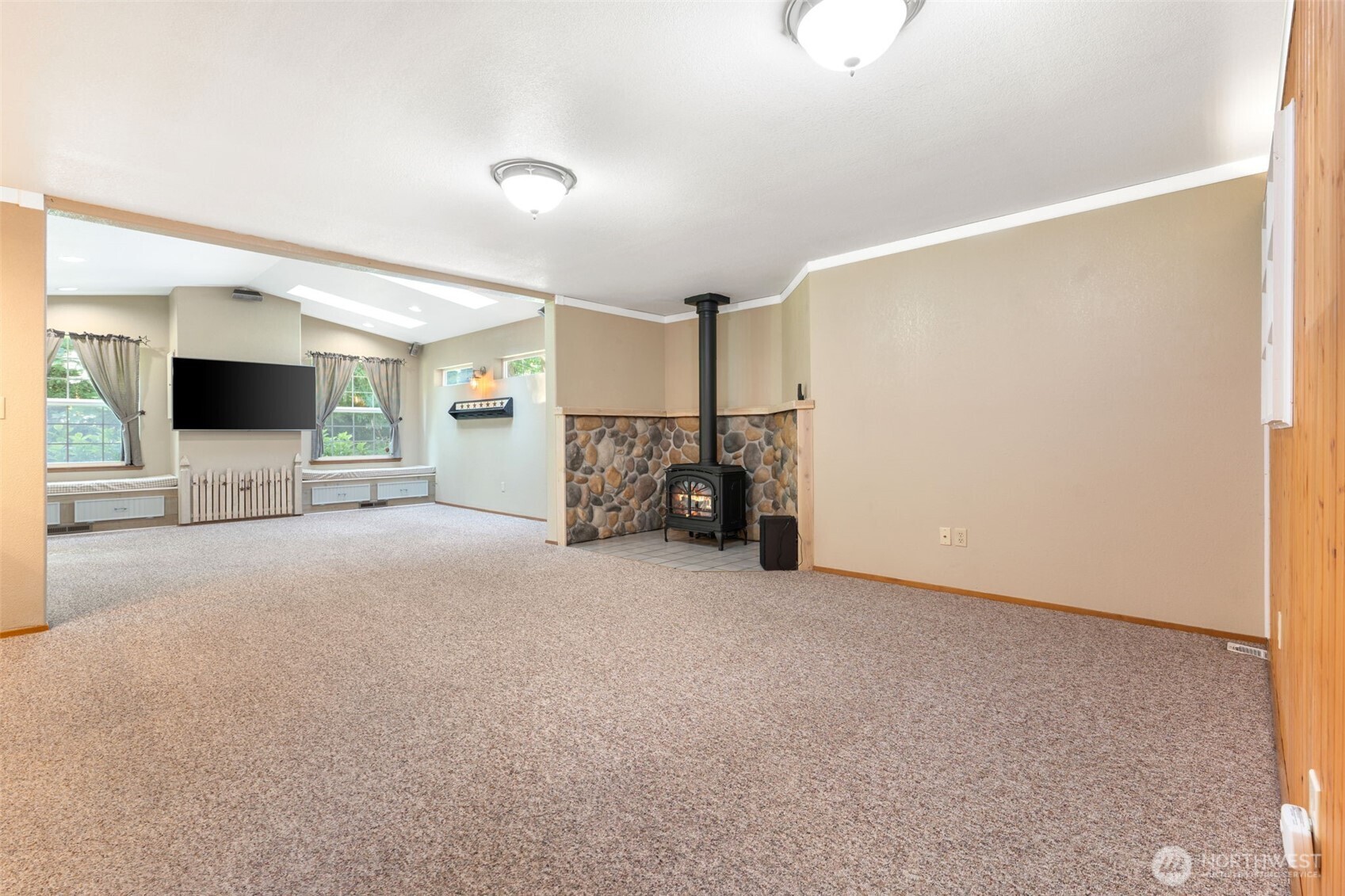 6808 Old Forest Lane Property Photo 11