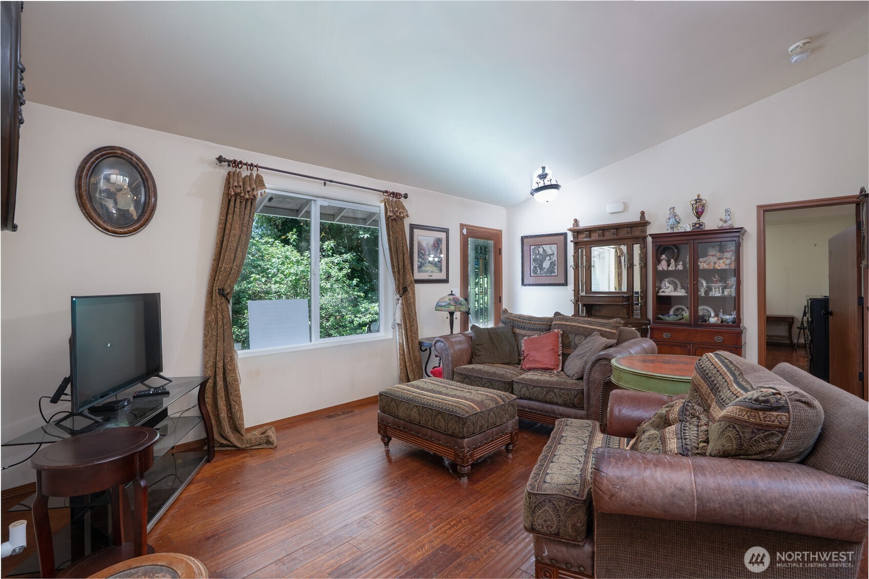6517 12th Street Property Photo 5