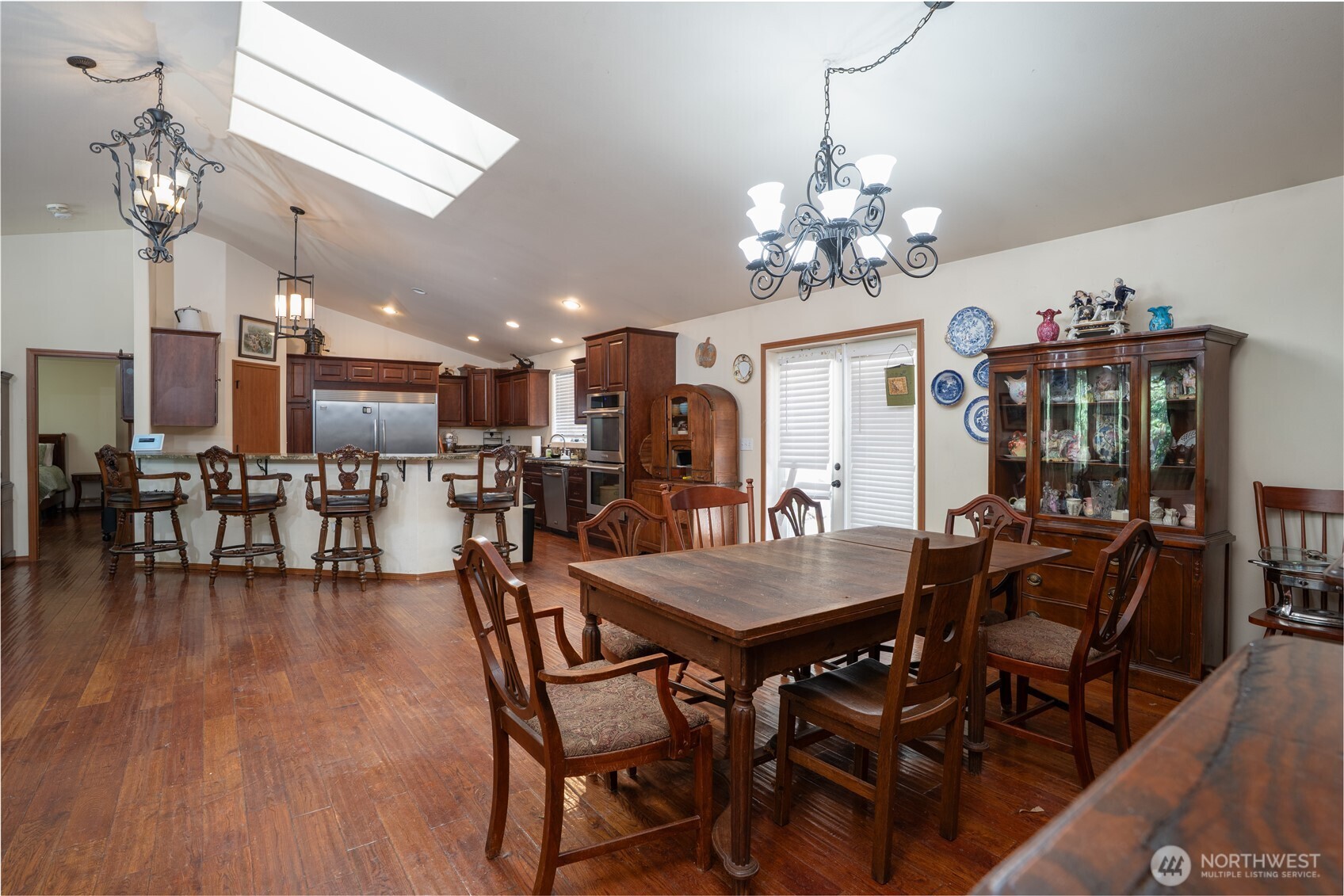 6517 12th Street Property Photo 6