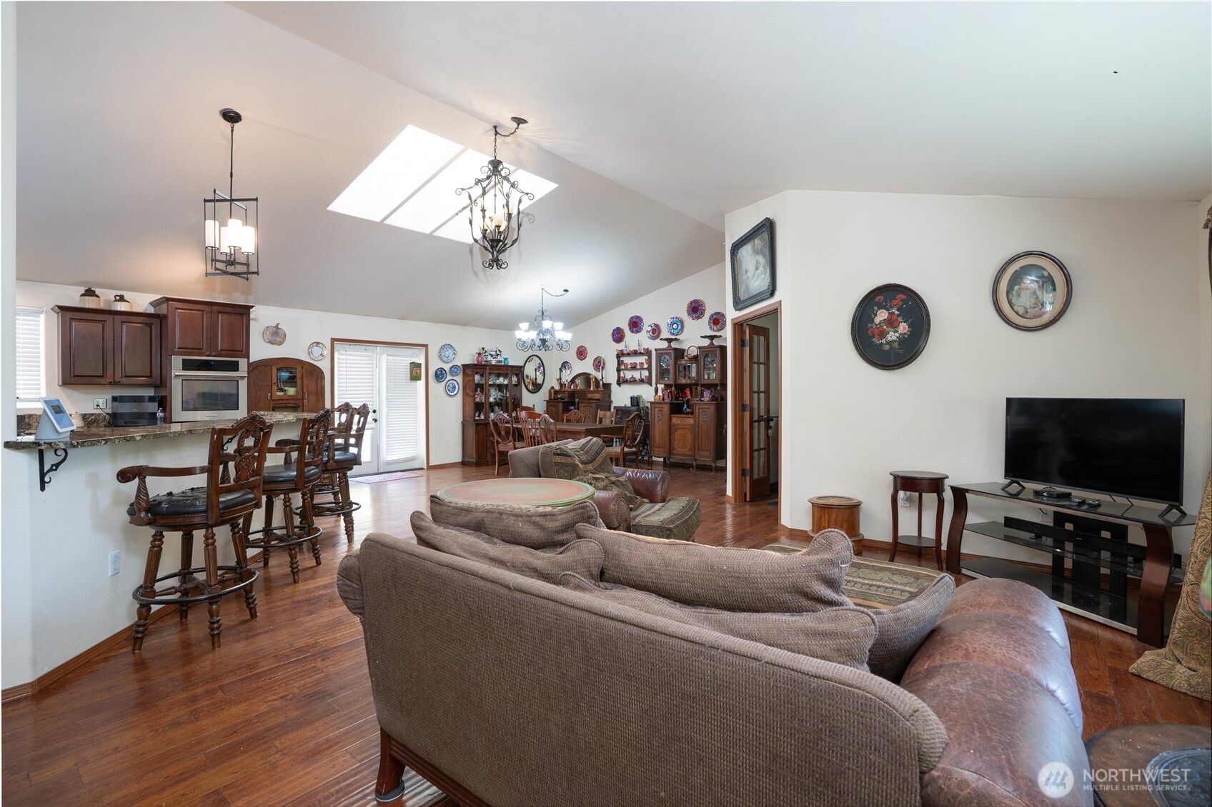 6517 12th Street Property Photo 7