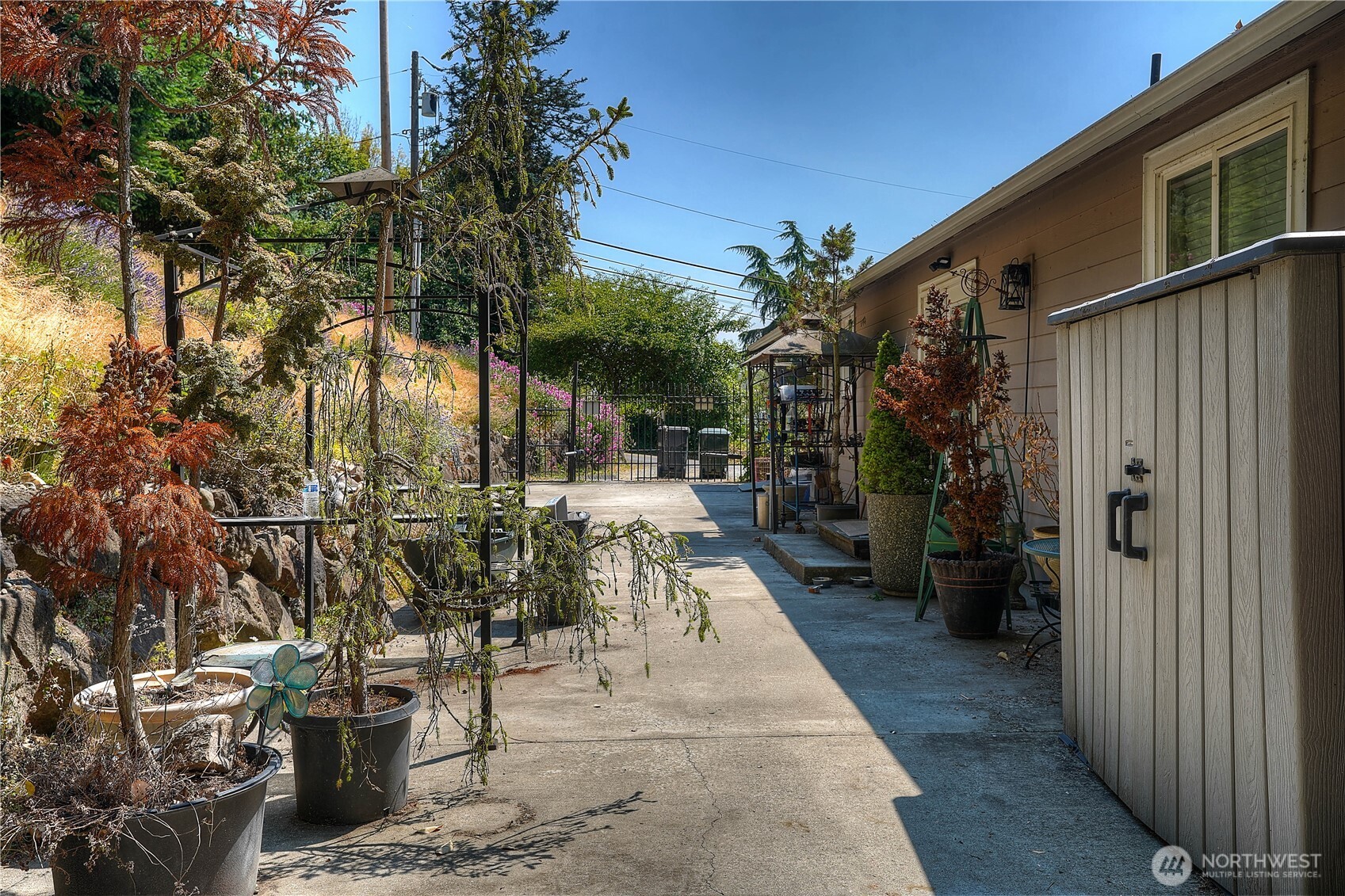 6517 12th Street Property Photo 23
