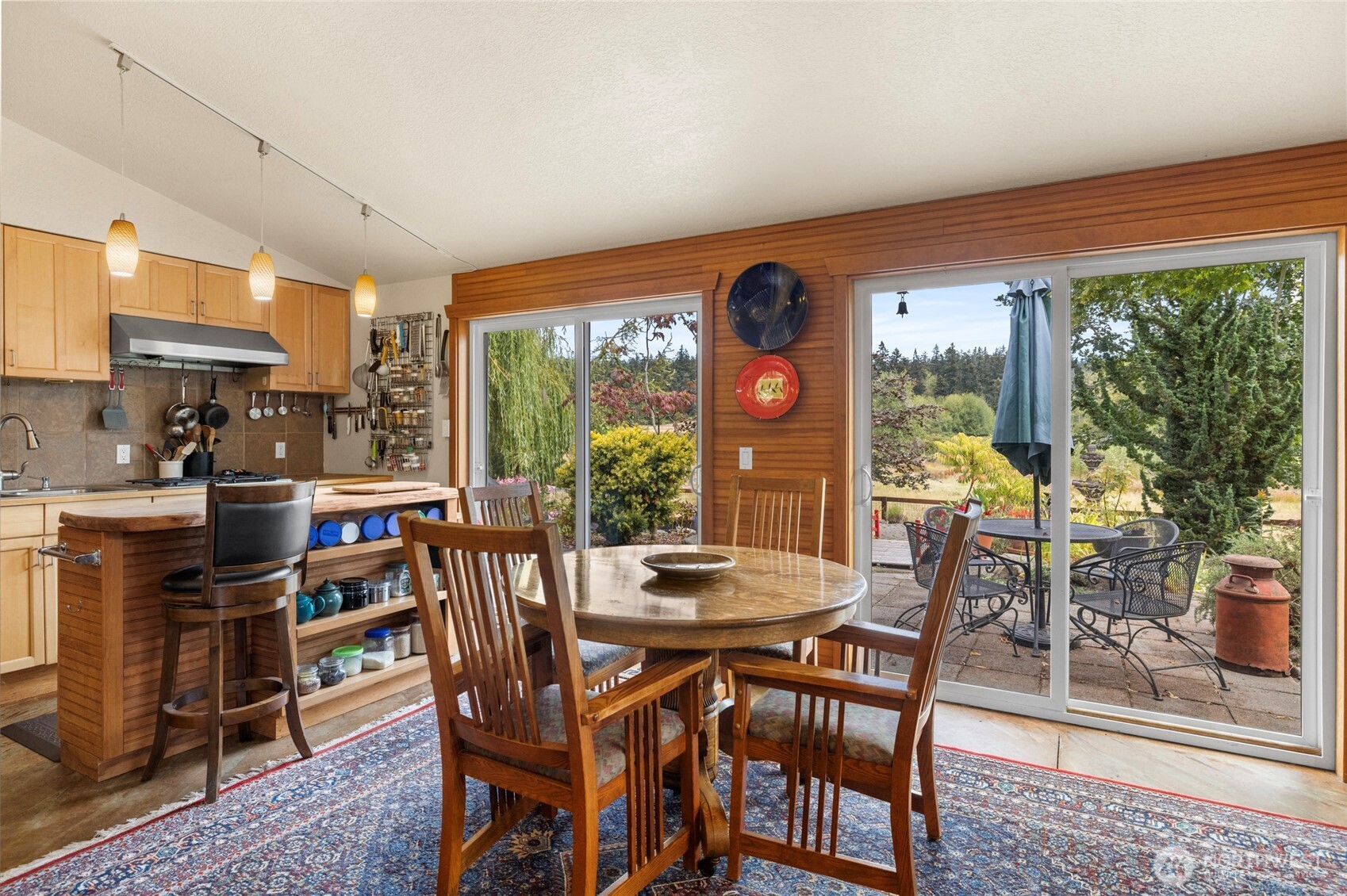 5375 Shore Meadow Road Property Photo 8