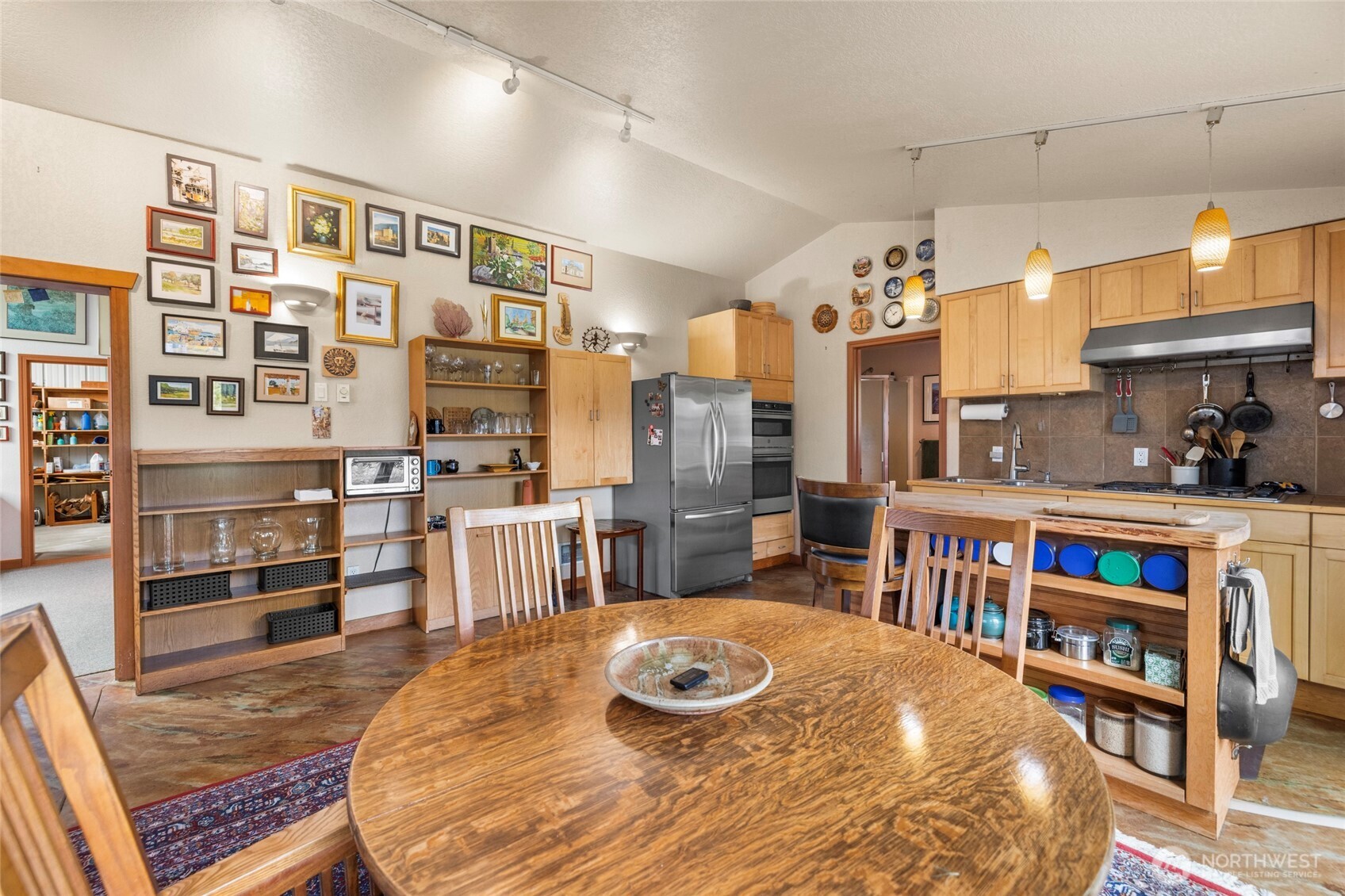 5375 Shore Meadow Road Property Photo 9