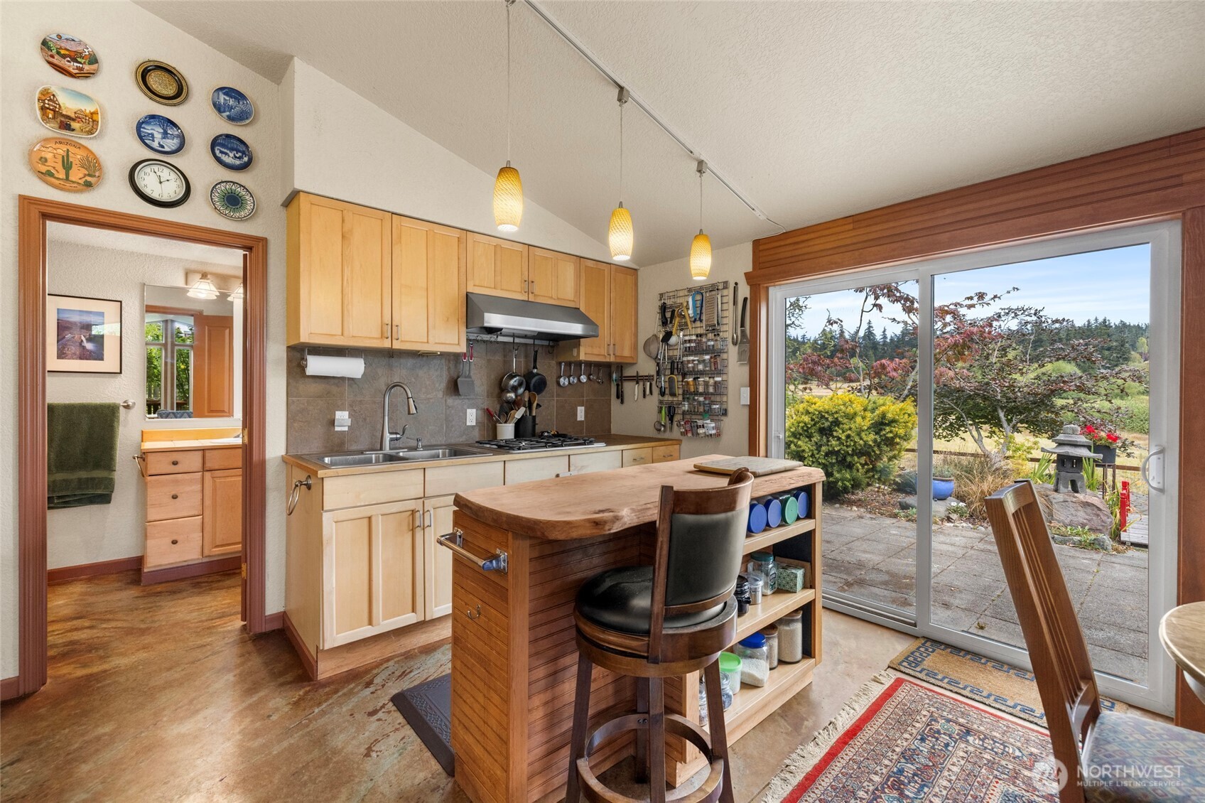 5375 Shore Meadow Road Property Photo 10