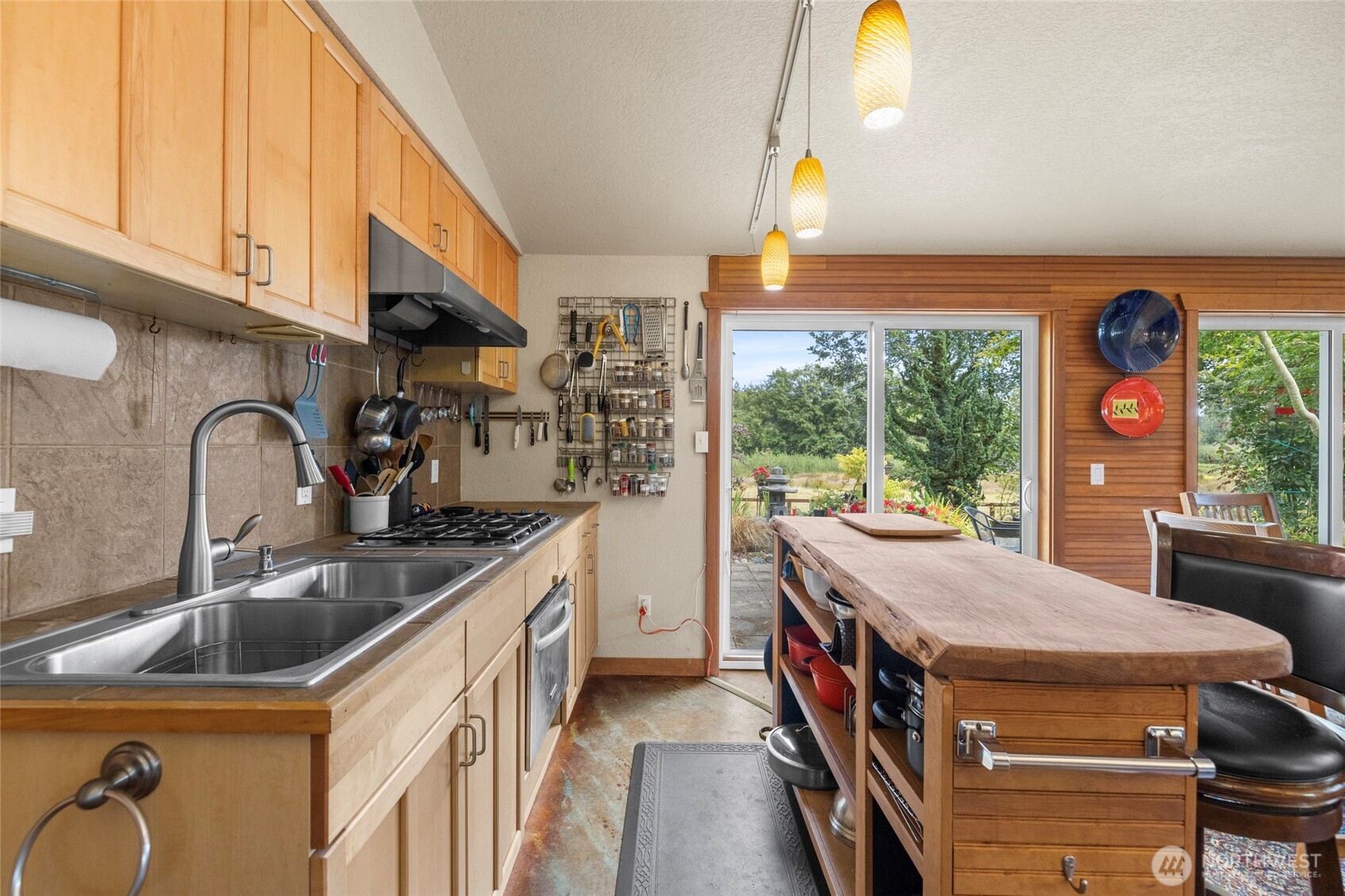 5375 Shore Meadow Road Property Photo 11