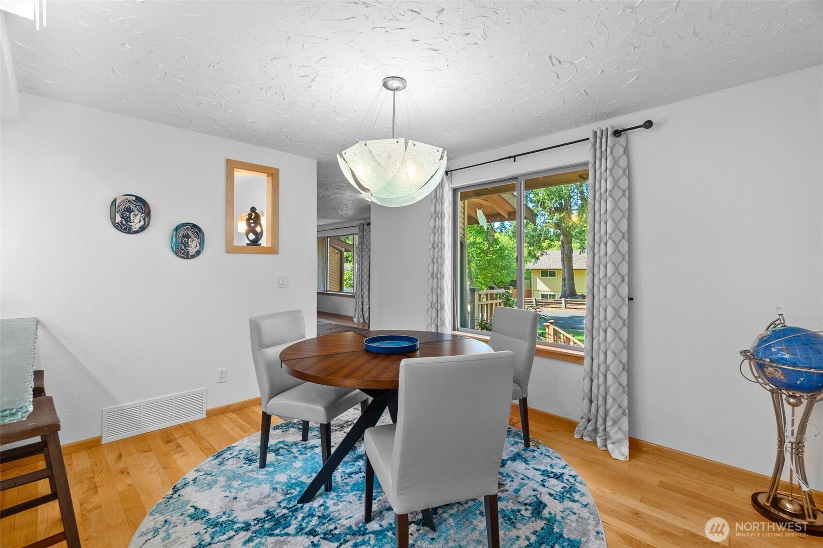6912 43rd Loop Property Photo 14