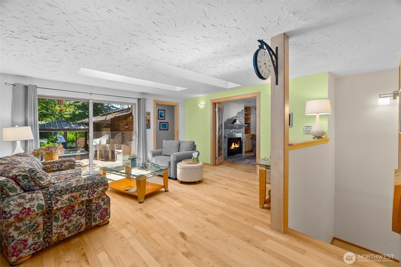 6912 43rd Loop Property Photo 16