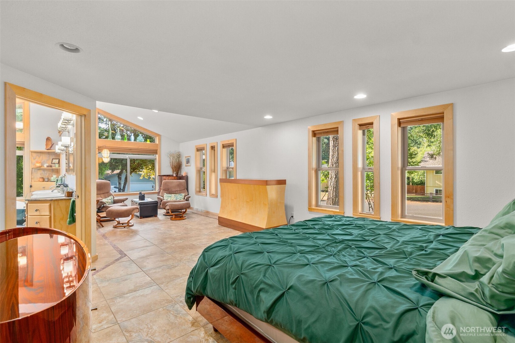6912 43rd Loop Property Photo 17