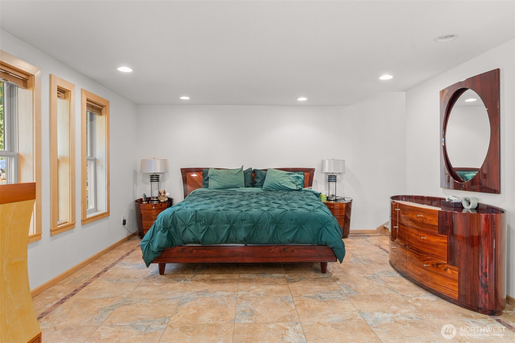 6912 43rd Loop Property Photo 20