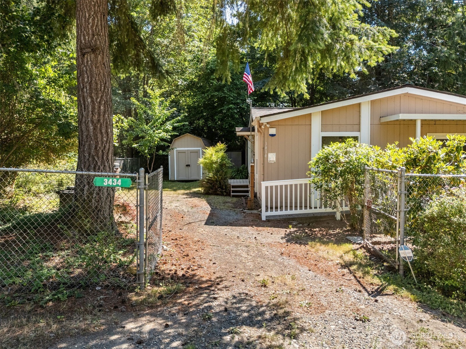 3434 N Mission Rd W Property Photo 1