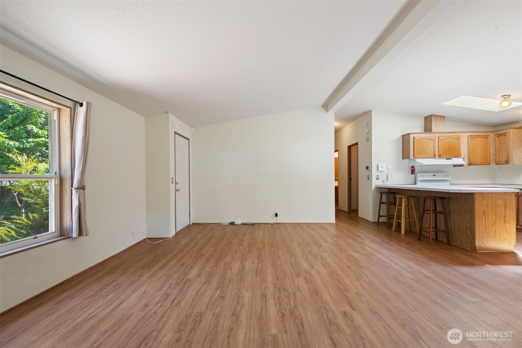 3434 N Mission Rd W Property Photo 10