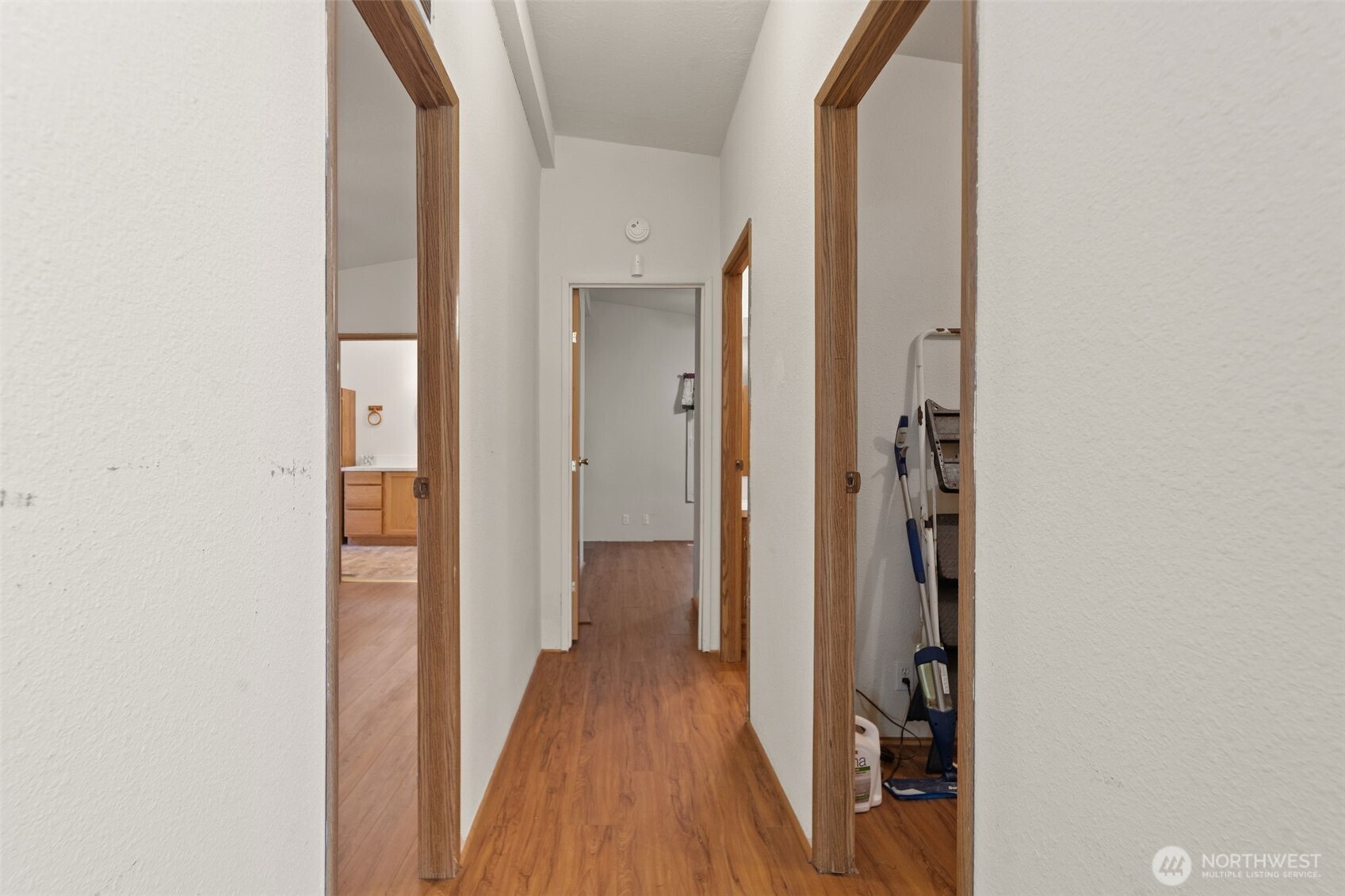 3434 N Mission Rd W Property Photo 18