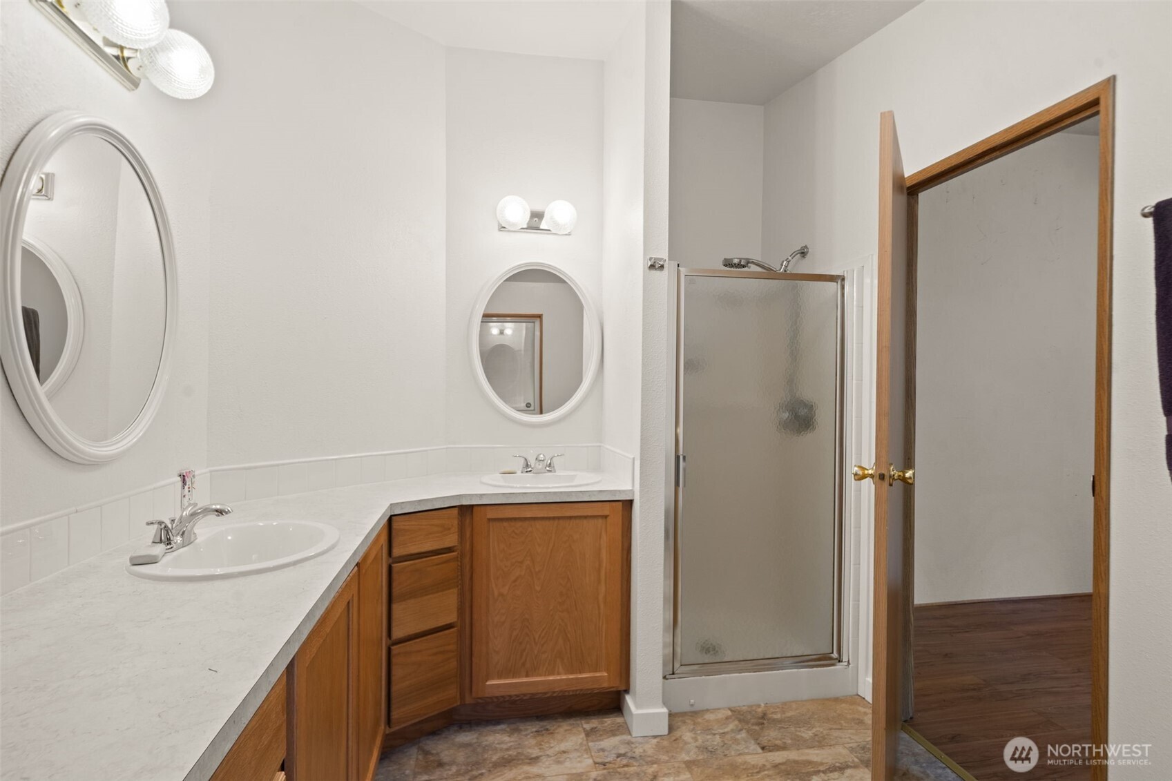3434 N Mission Rd W Property Photo 23