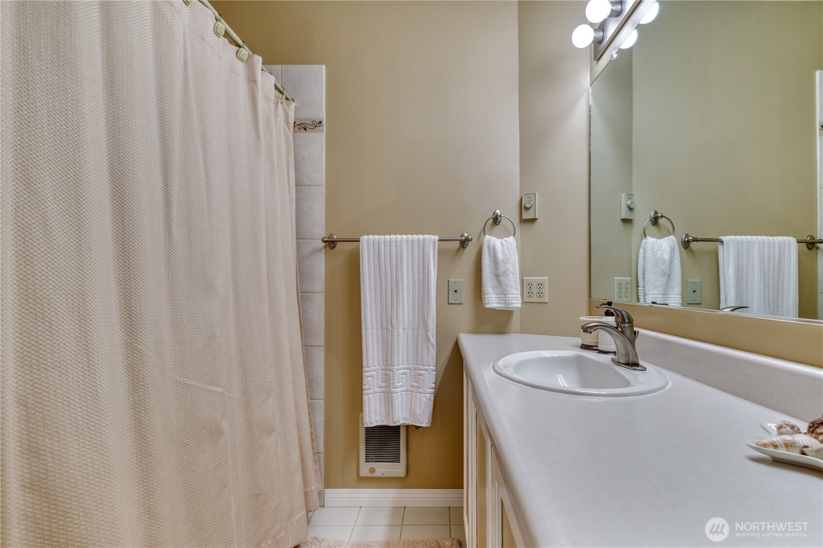 1728 Edwards Drive 15 Property Photo 20