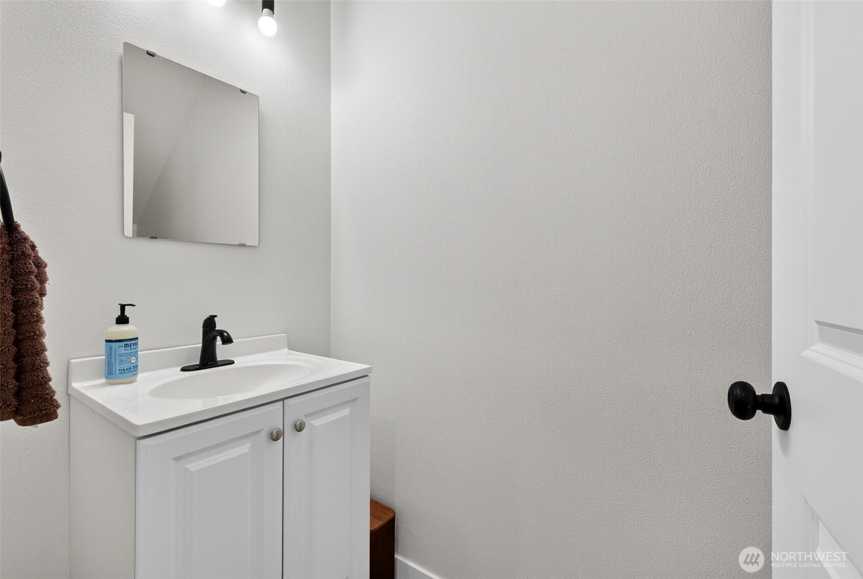 1016 Peach Street Property Photo 11