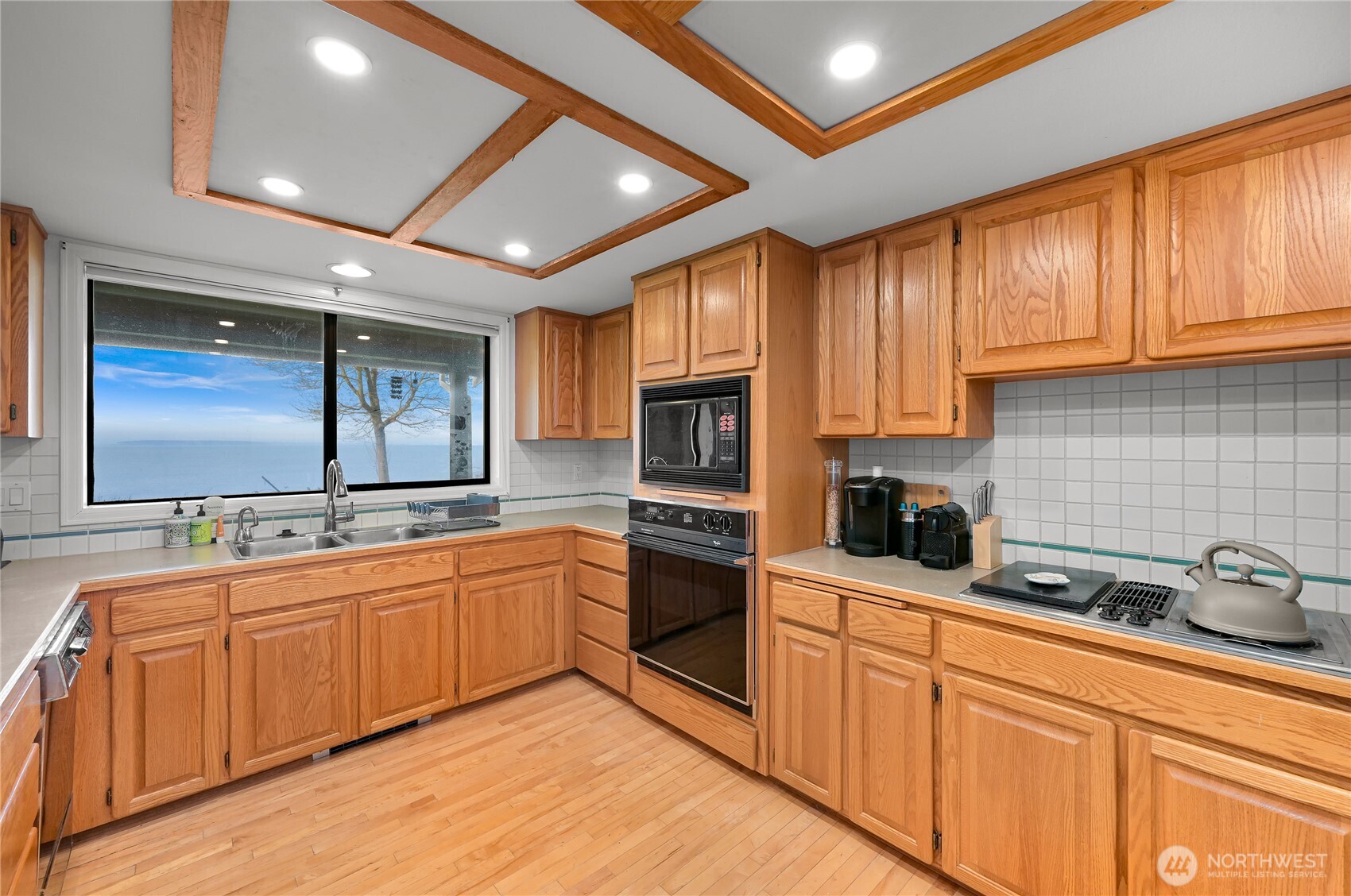 8539 Semiahmoo Drive Property Photo 6