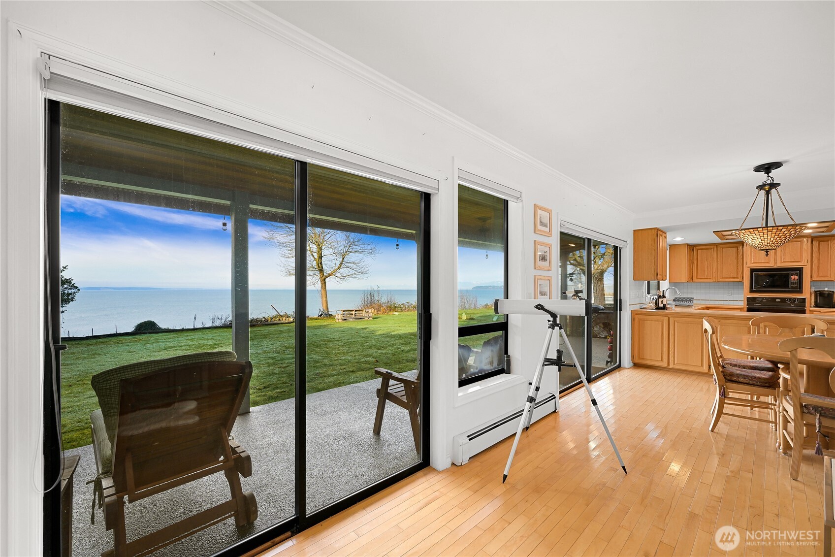 8539 Semiahmoo Drive Property Photo 9