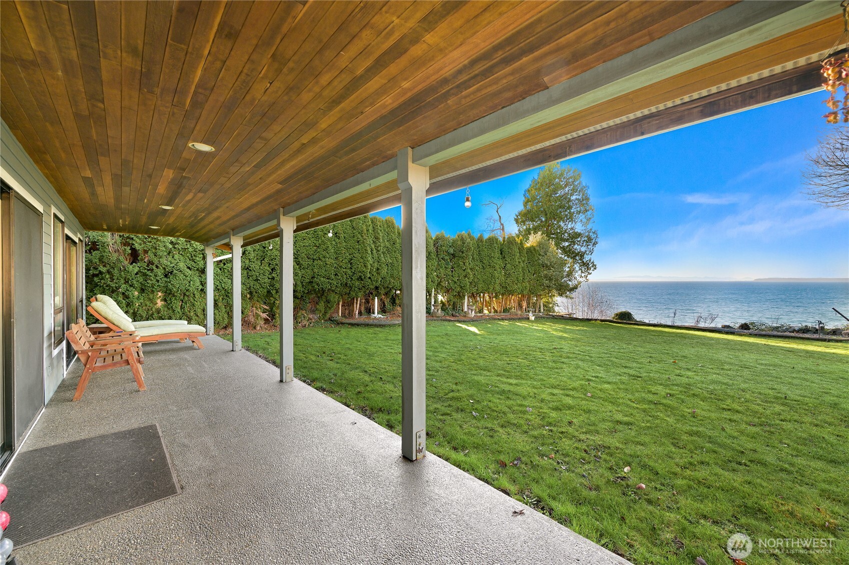 8539 Semiahmoo Drive Property Photo 10