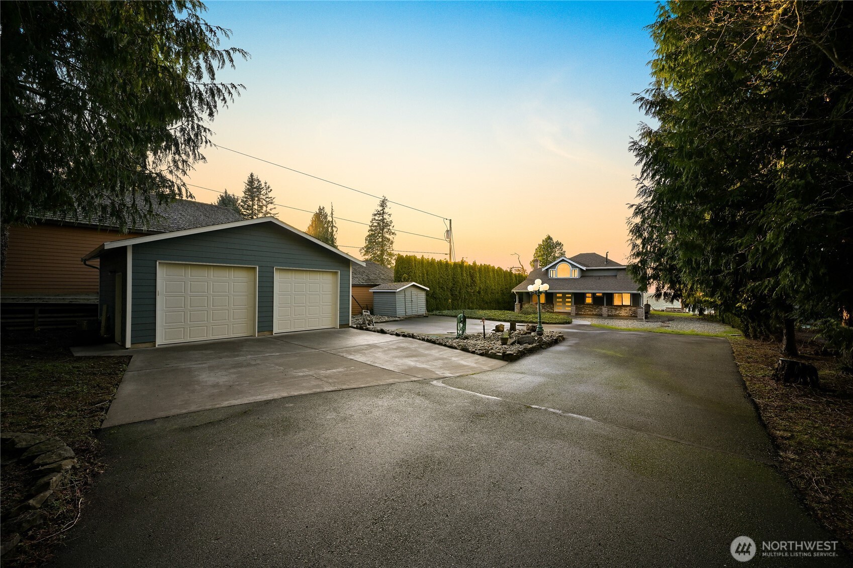 8539 Semiahmoo Drive Property Photo 26