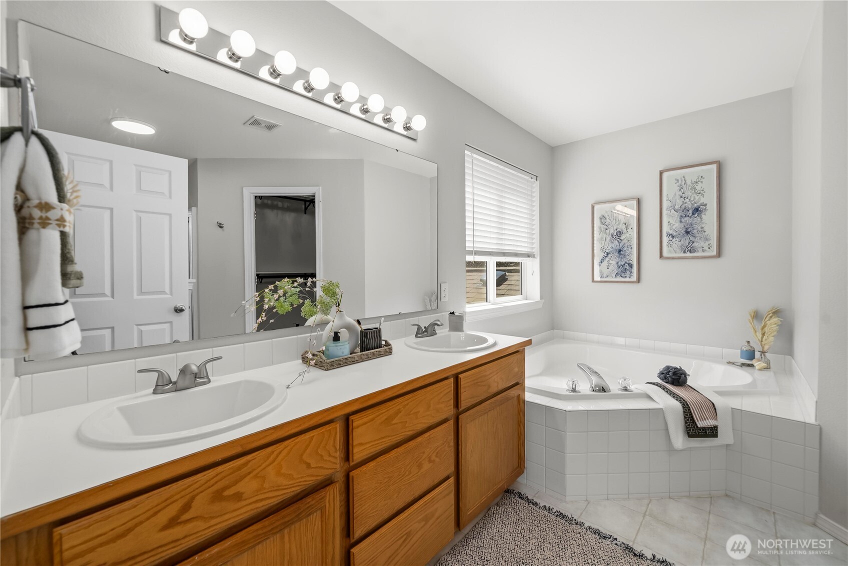 27610 239th Place Property Photo 19