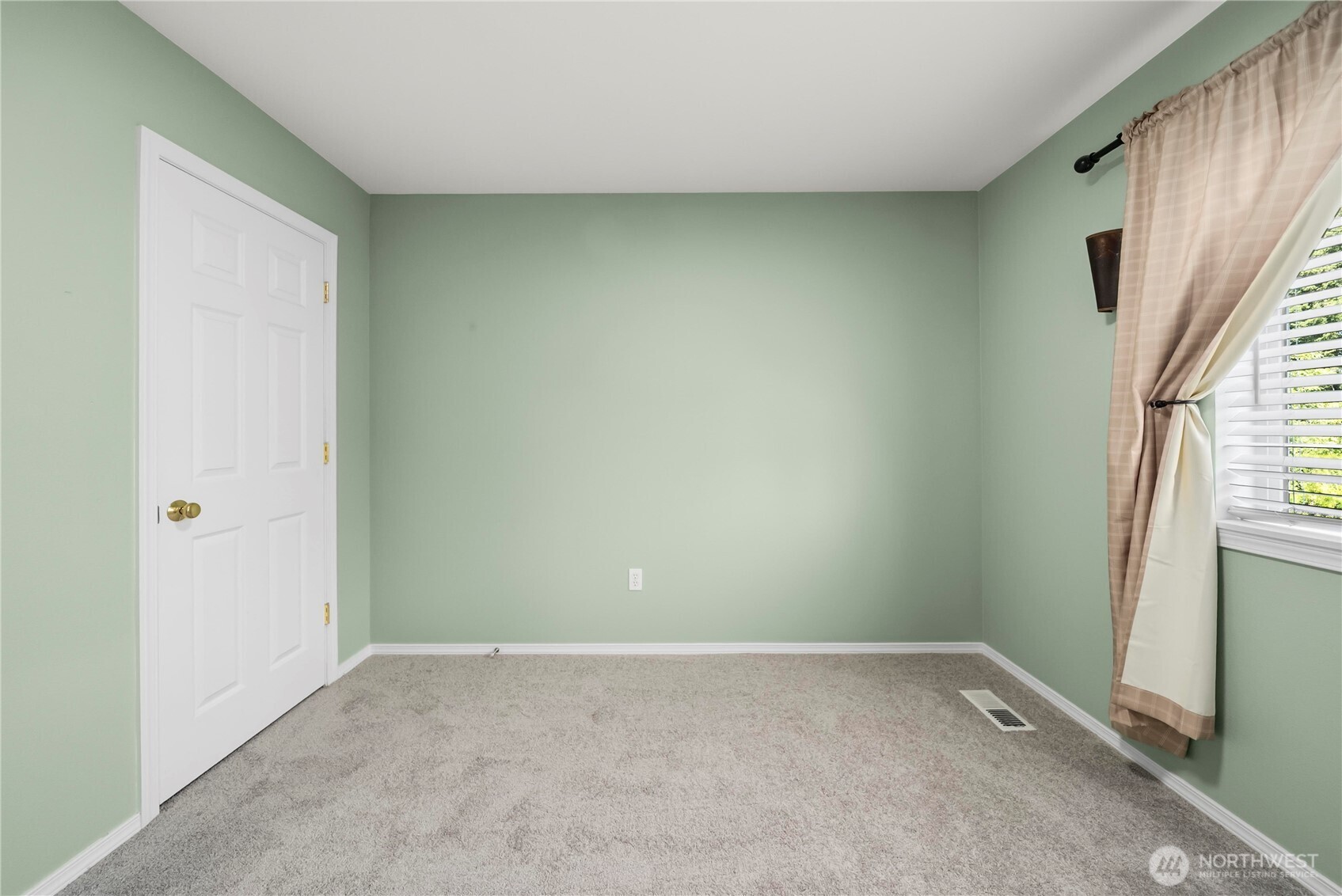 27610 239th Place Property Photo 25