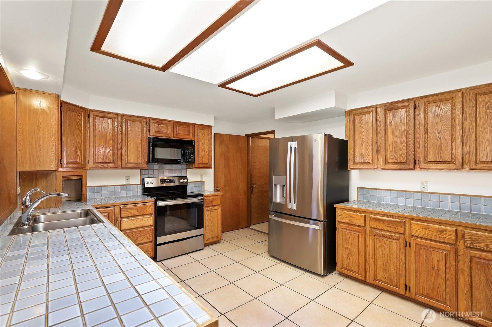 232 Planer Court Property Photo 8