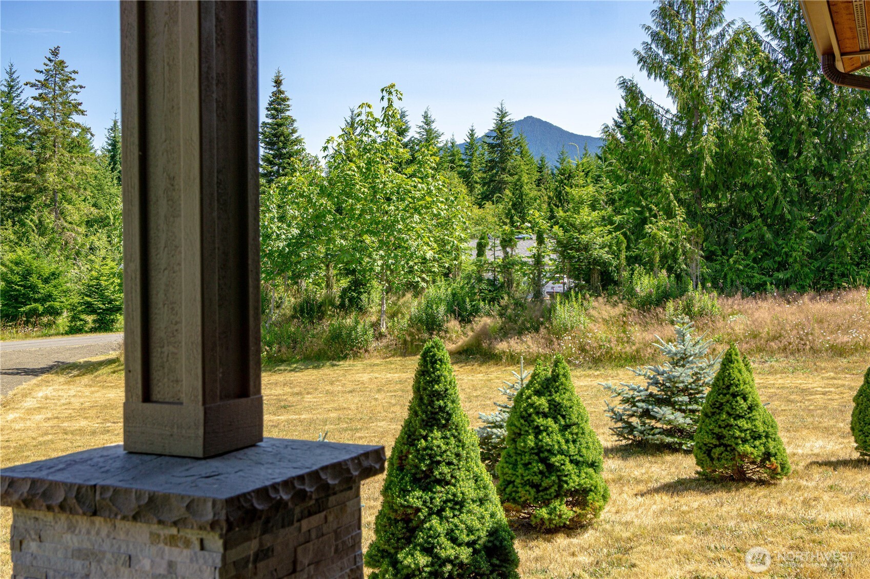 545 Headwaters Lane Property Photo 7