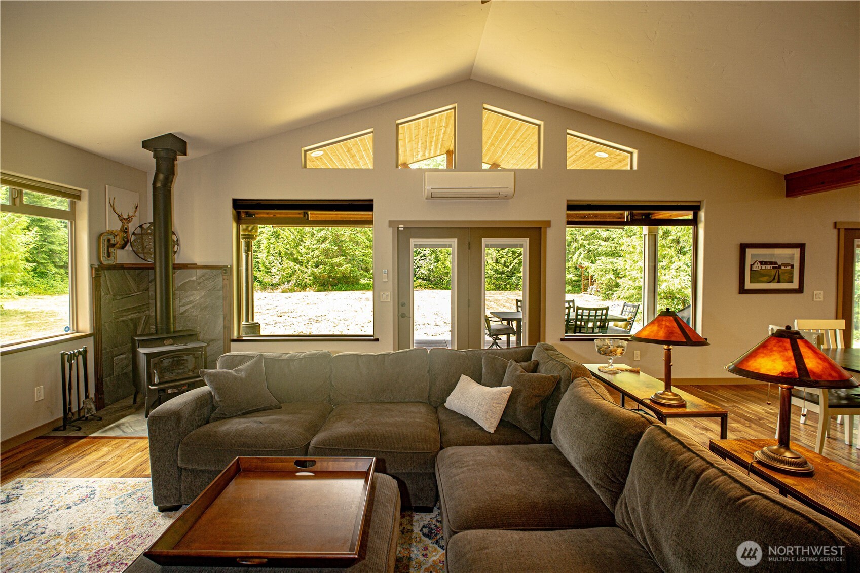 545 Headwaters Lane Property Photo 9