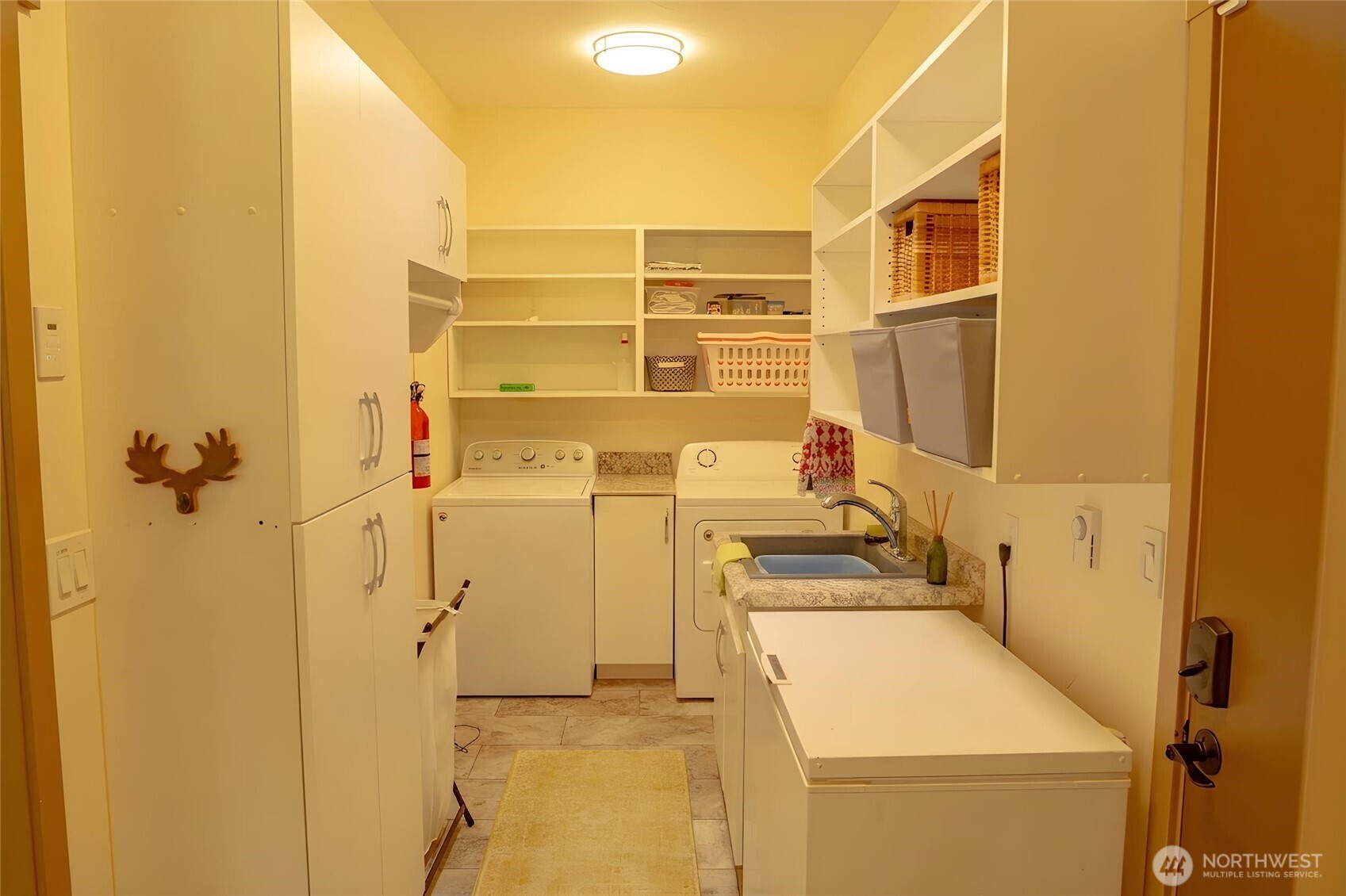 545 Headwaters Lane Property Photo 23